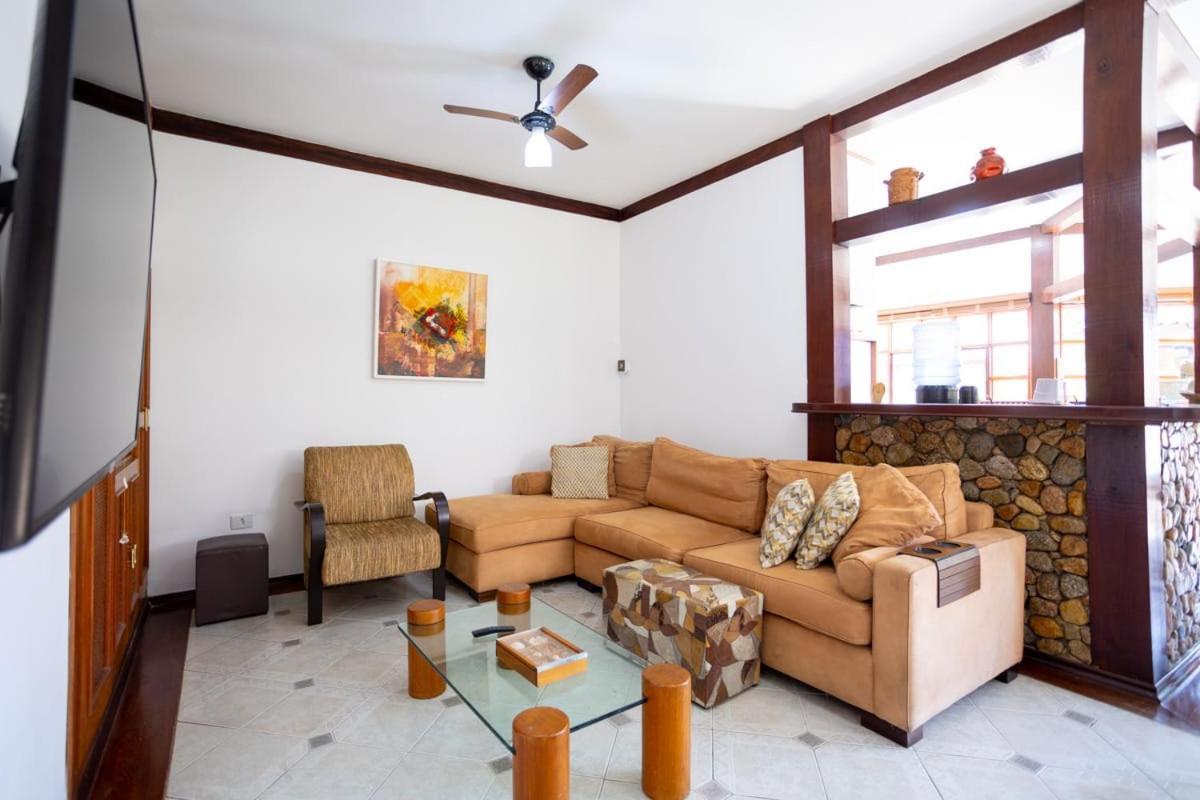 Pereque Beach House إلهابيلا المظهر الخارجي الصورة